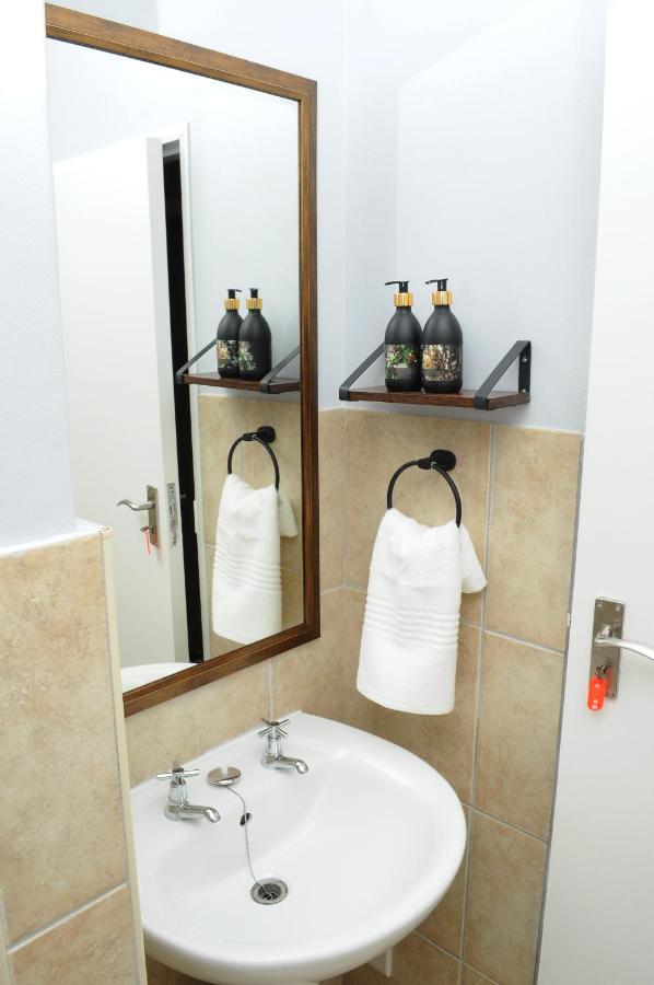 The Island Club Luxury 2 Bedroom Apartment Cape Town Eksteriør bilde
